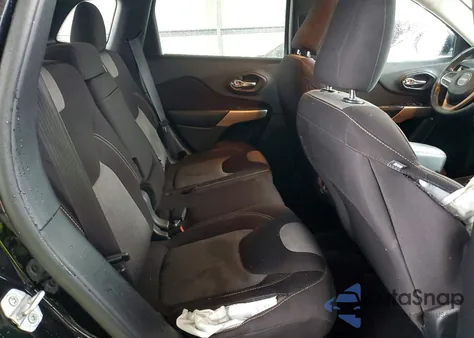 2017 Jeep Cherokee Sport z USA, uszkodzony, nr VIN 1C4PJLAB9HW654744